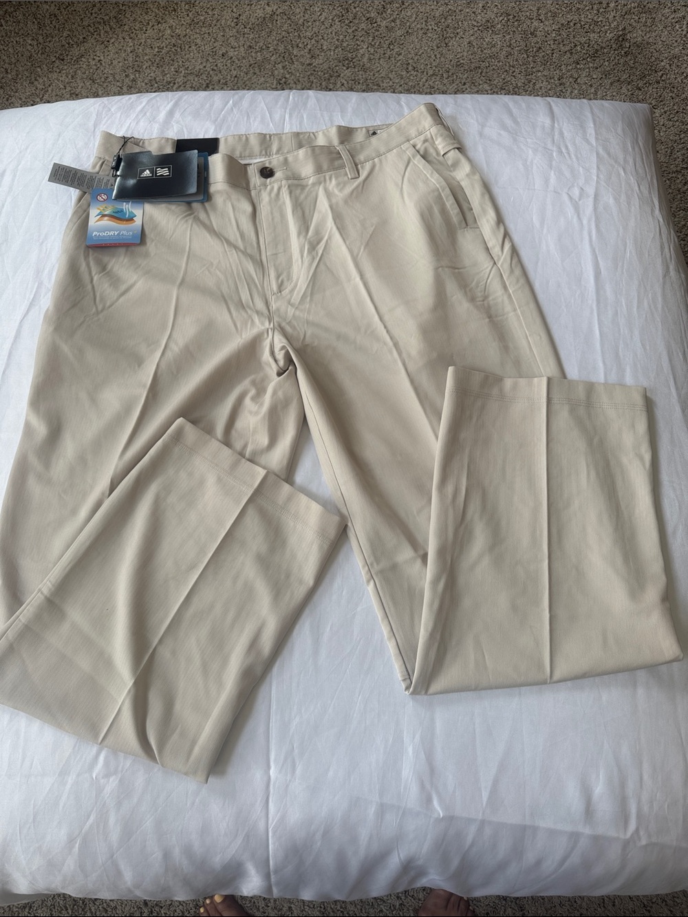 adidas Beige Flat-Front Chinos Men’s size 38 X 32‎